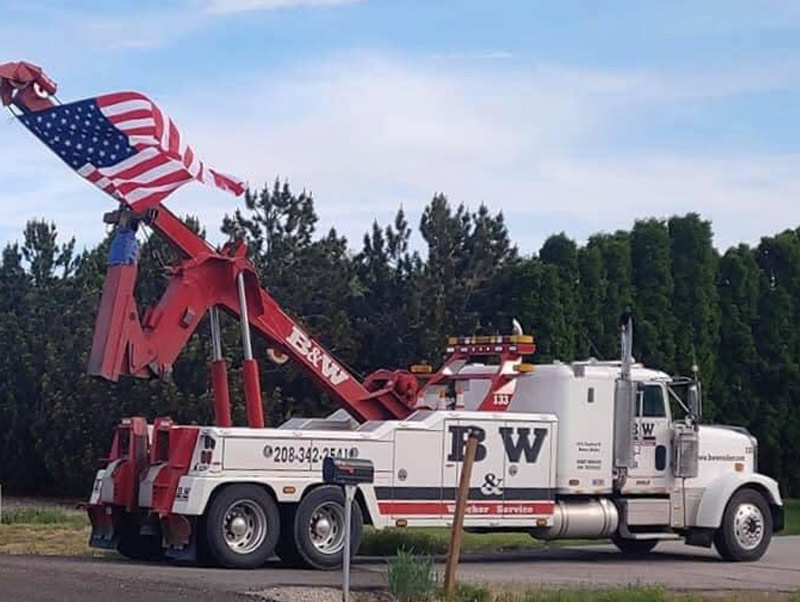 B and W Wrecker Service Heavy Duty Truck Towing Service Boise Idaho