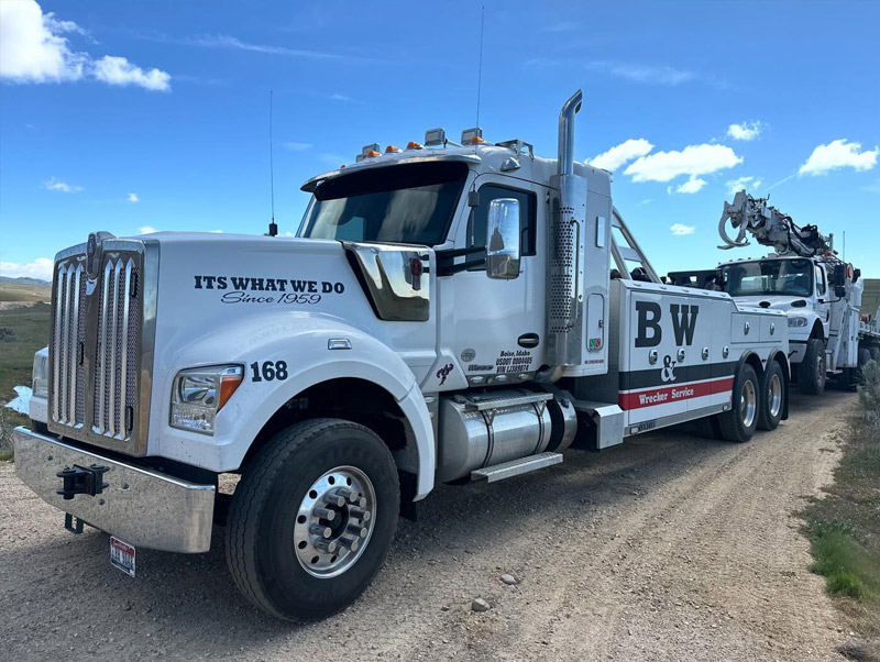 B and W Wrecker Service Heavy Duty Towing Service Boise Idaho