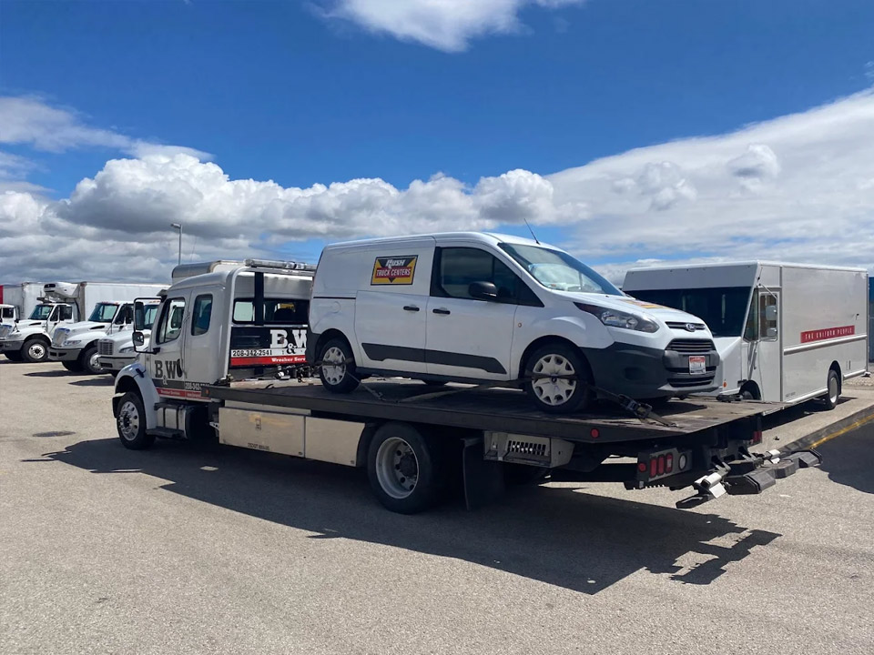 Roadside-Assistance-Boise-Idaho-B-W-Wrecker-Flatbed-Tow-Truck-Towing-a-Van Roadside Assistance Boise B W Wrecker Service Flatbed Tow Truck Towing a van