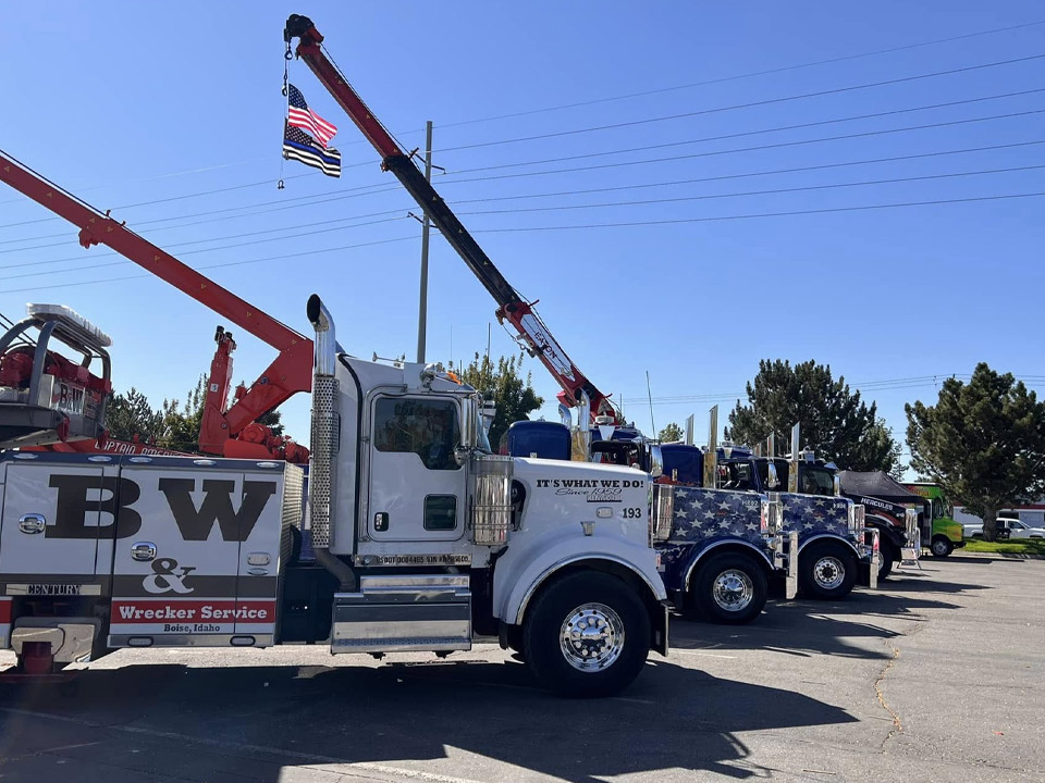 Roadside-Assistance-Boise-Idaho-B-W-Wrecker-Tow-Trucks-In-A-Row Roadside Assistance Boise B W Wrecker Tow Trucks in a Row