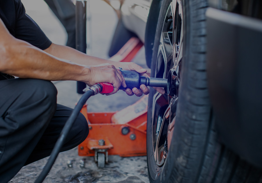 Roadside-Assistance-Boise-Idaho-Flat-Tire-Change-B-W-Wrecker-Service B W Wrecker Service Roadside Assistance Flat Tire Change Boise Idaho
