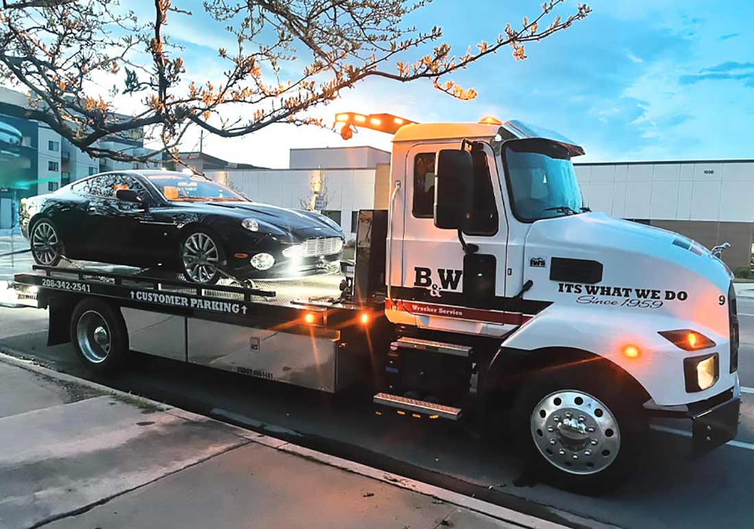 Tire Change Service Boise B & W Wrecker